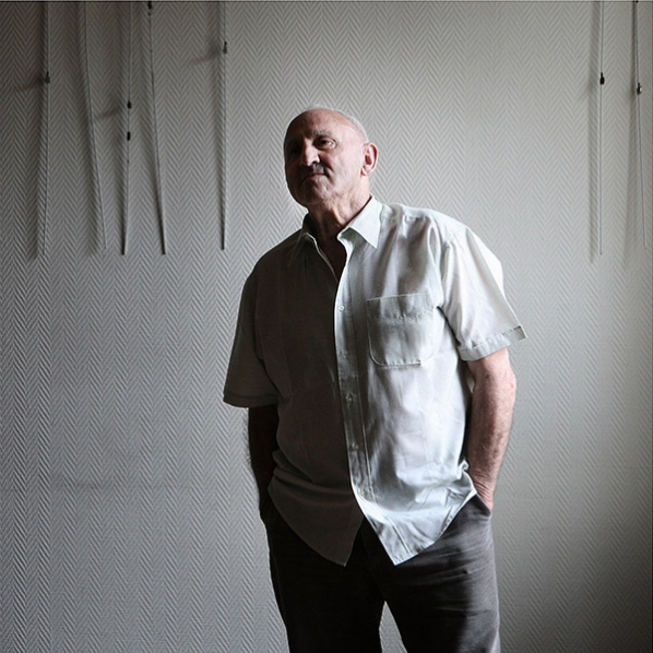 http://www.robertavalerio.com/files/gimgs/th-5_037_12_14_12b_lucio.jpg